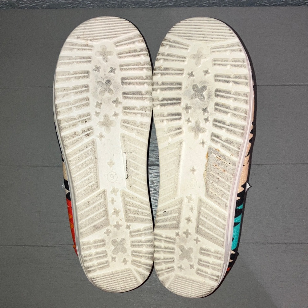 Aztec Print Slip-On - Picture 6 of 6